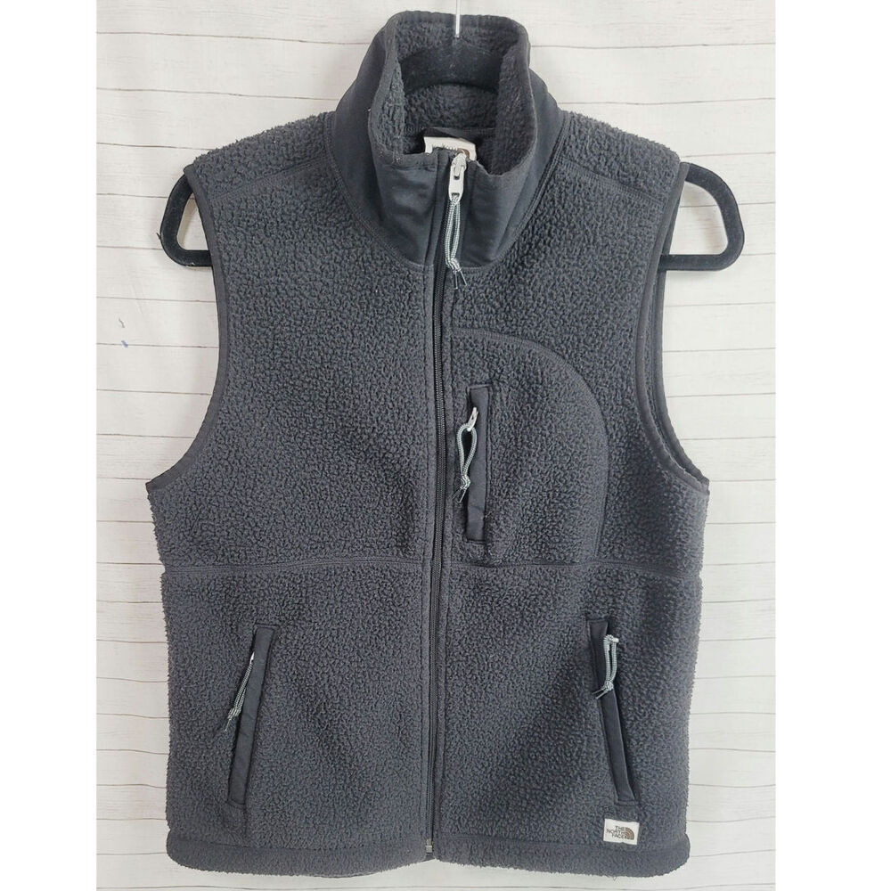 THE NORTH FACE Cragmont Fleece Vest in Black, sz Medium